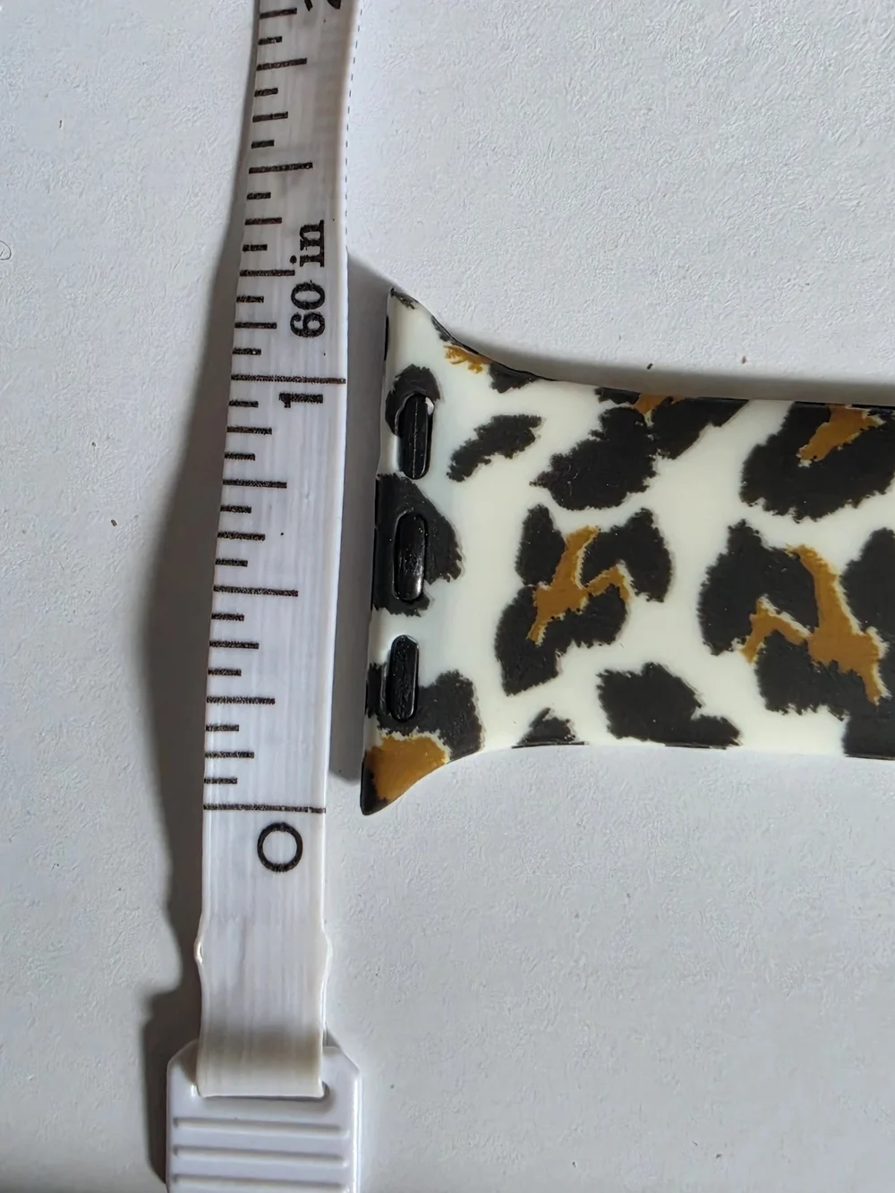 Leopard & Speckled Pattern Silicone Watch Bands - Cream, Black, Gold (2)